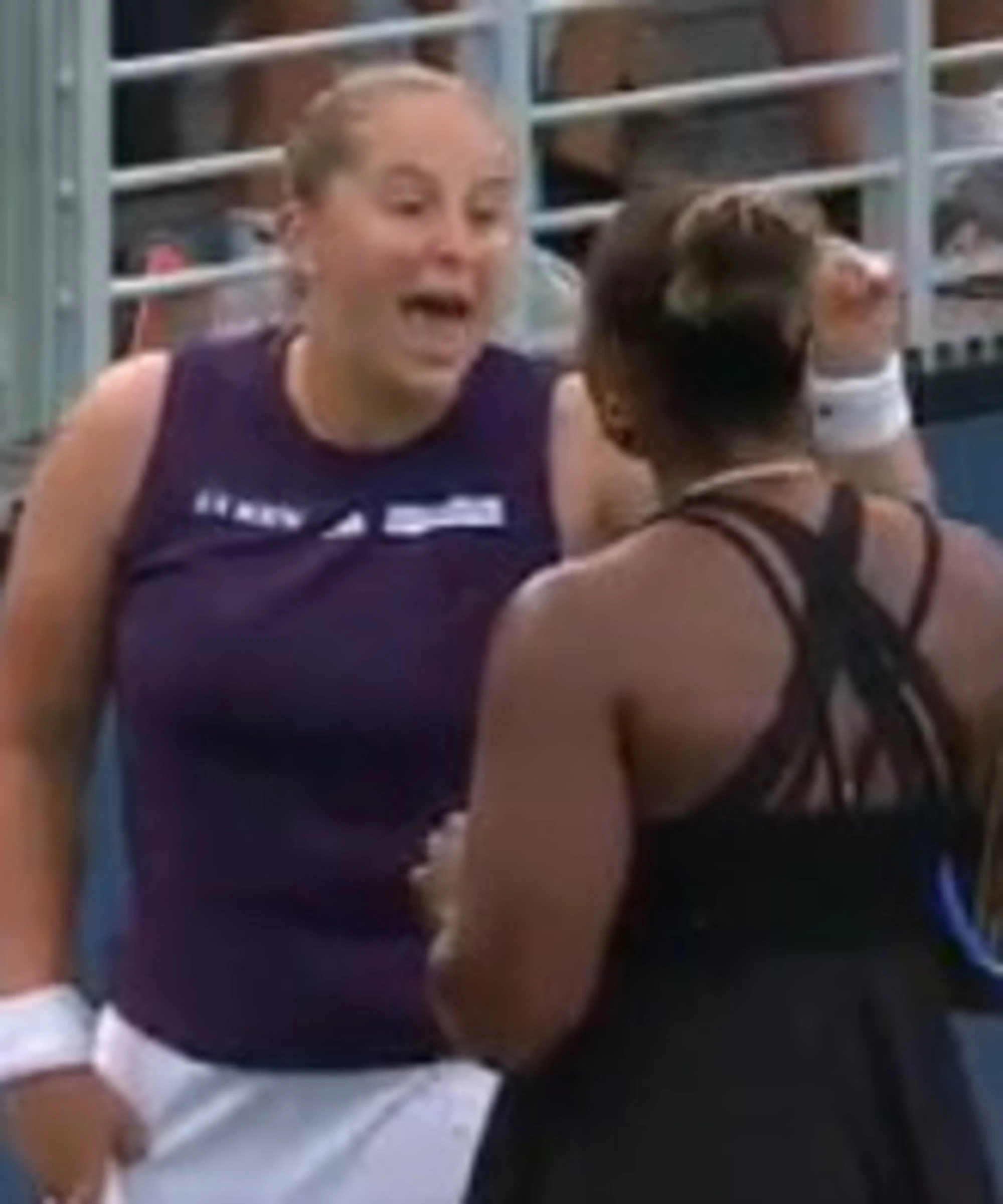 Us Open, scoppia la lite sotto rete: rissa sfiorata tra Ostapenko e Townsend 