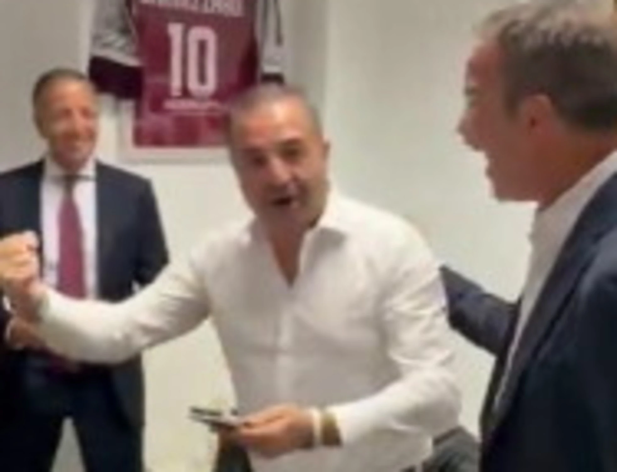Suppletive Reggio Calabria, Roscioli batte tutti, anche il vannacciano. Occhiuto esulta: "Vittoria!"