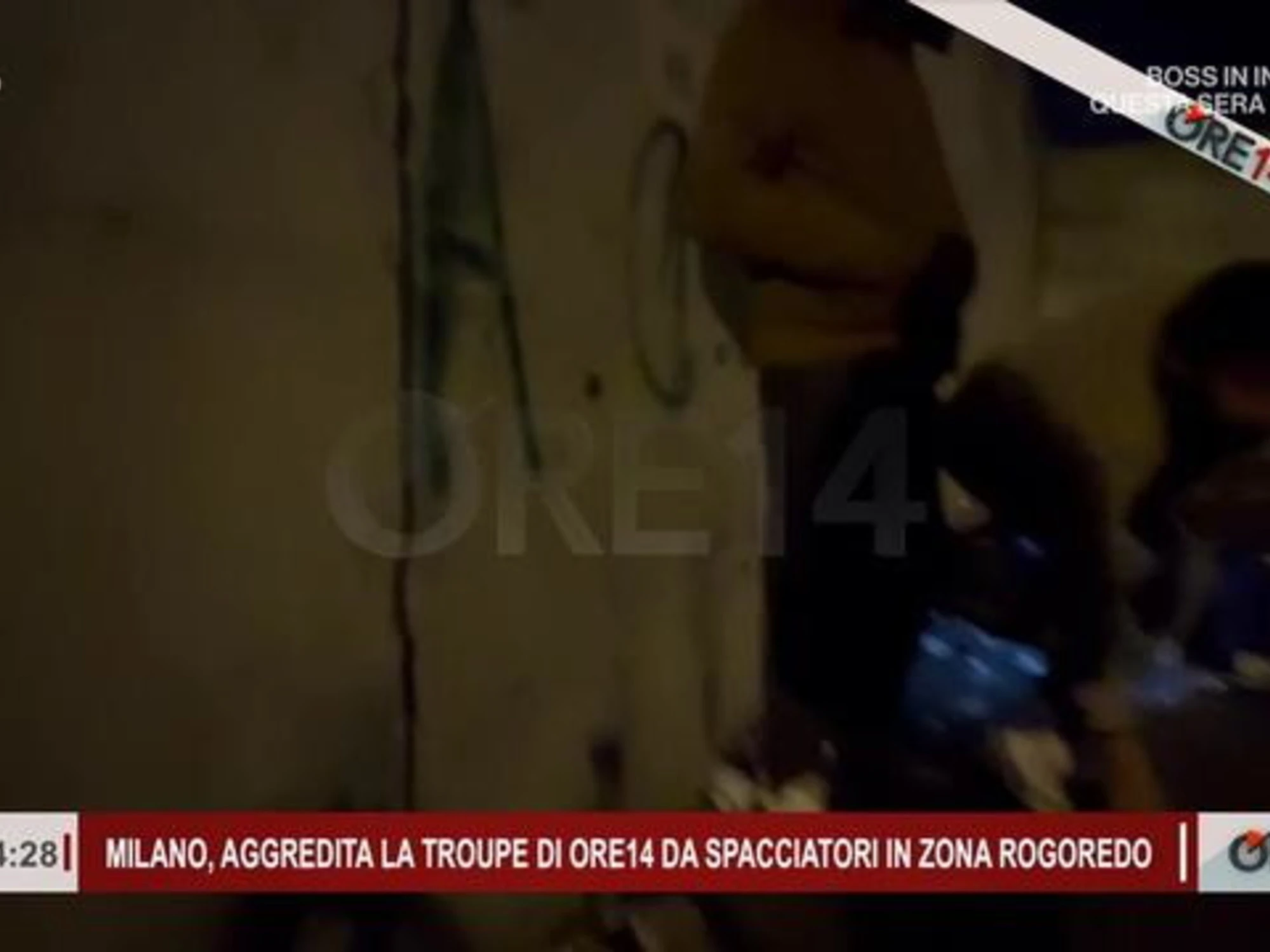 Ore 14, pusher aggrediscono inviati Rai: "Pestati e rapinati"