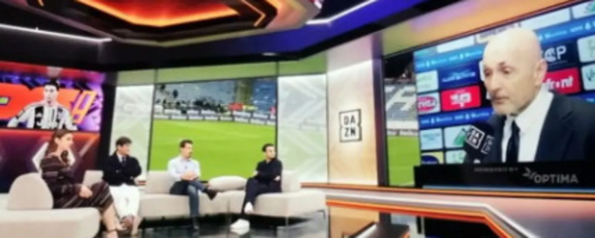 "Quello che dite lì". Spalletti sbotta in diretta con Hernanes