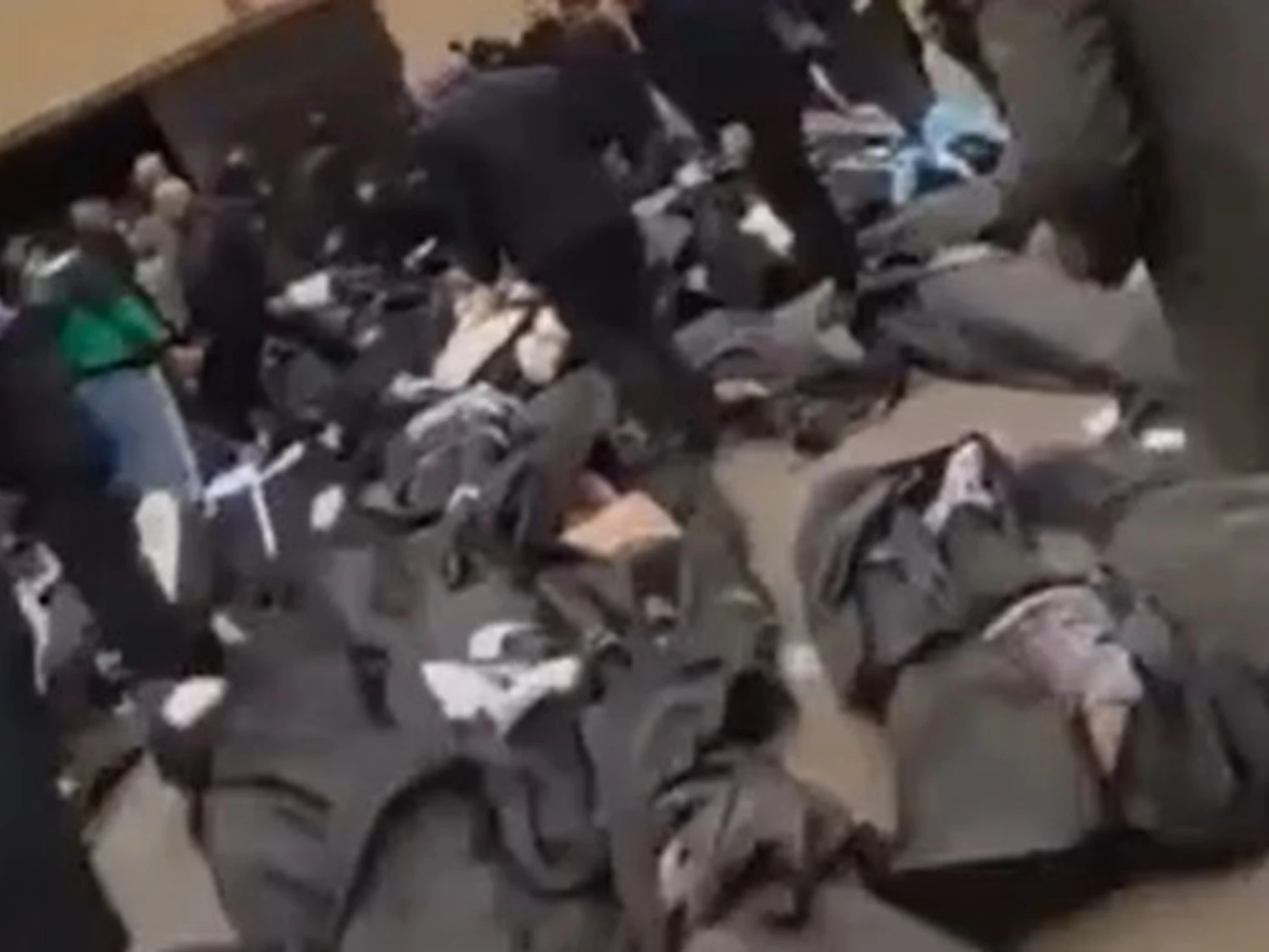 Iran, un'ecatombe: "Uccisi 12mila manifestanti", i video-choc. Trump: "Aiuti in arrivo"