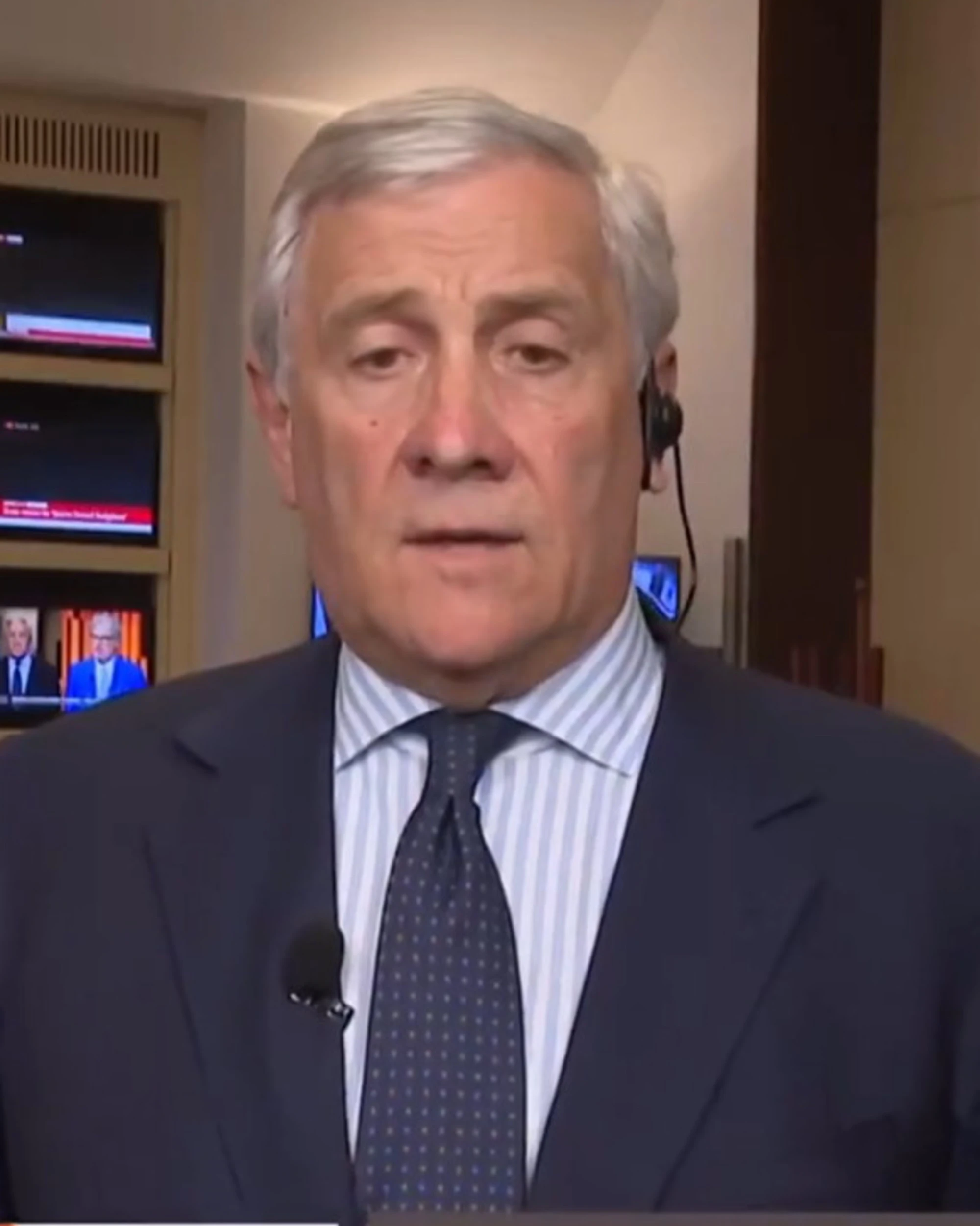 4 di Sera, Tajani: "Se l'Iran esagera c'è il rischio di intervento Usa"