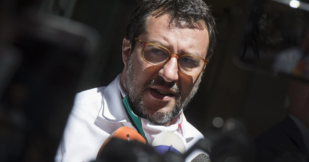 Matteo Salvini su Autostrade: "Accordo governo-Benetton? Andiamo a vedere chi ha acquistato e venduto azioni"