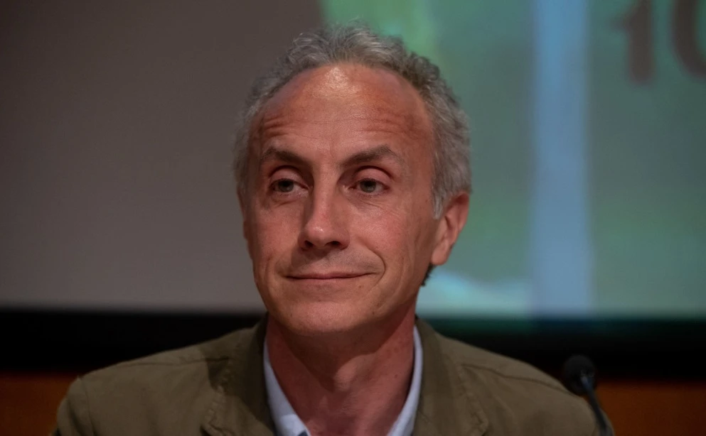 Marco Travaglio, il violento attacco a Emmanuel Macron: "La sua una penosa resa senza condizioni"