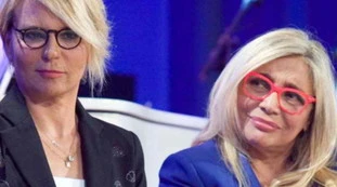 Mara Venier, la confessione su Maria De Filippi e non solo: "Me la sono ritrovata..."