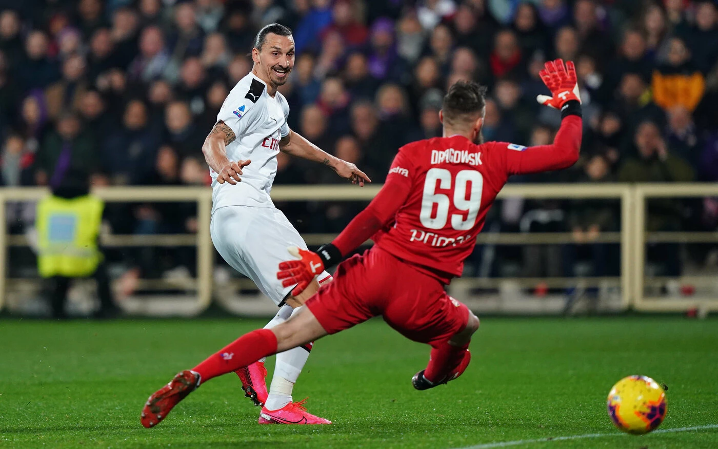 Zlatan Ibrahimovic, il futuro è al Milan? Paolo Maldini: "La clausola c'è, ma se non arriva la Champions..."