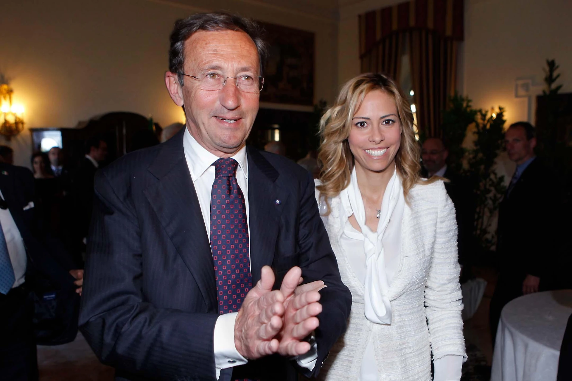Gianfranco Fini, Elisabetta Tulliani e Silvia Berlusconi, l&apos;incredibile verità: &quot;Cos&apos;è successo per colpa mia&quot;