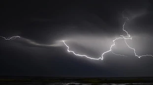 Meteo, grandine sul 2 giugno: previsioni rovinose per il ponte