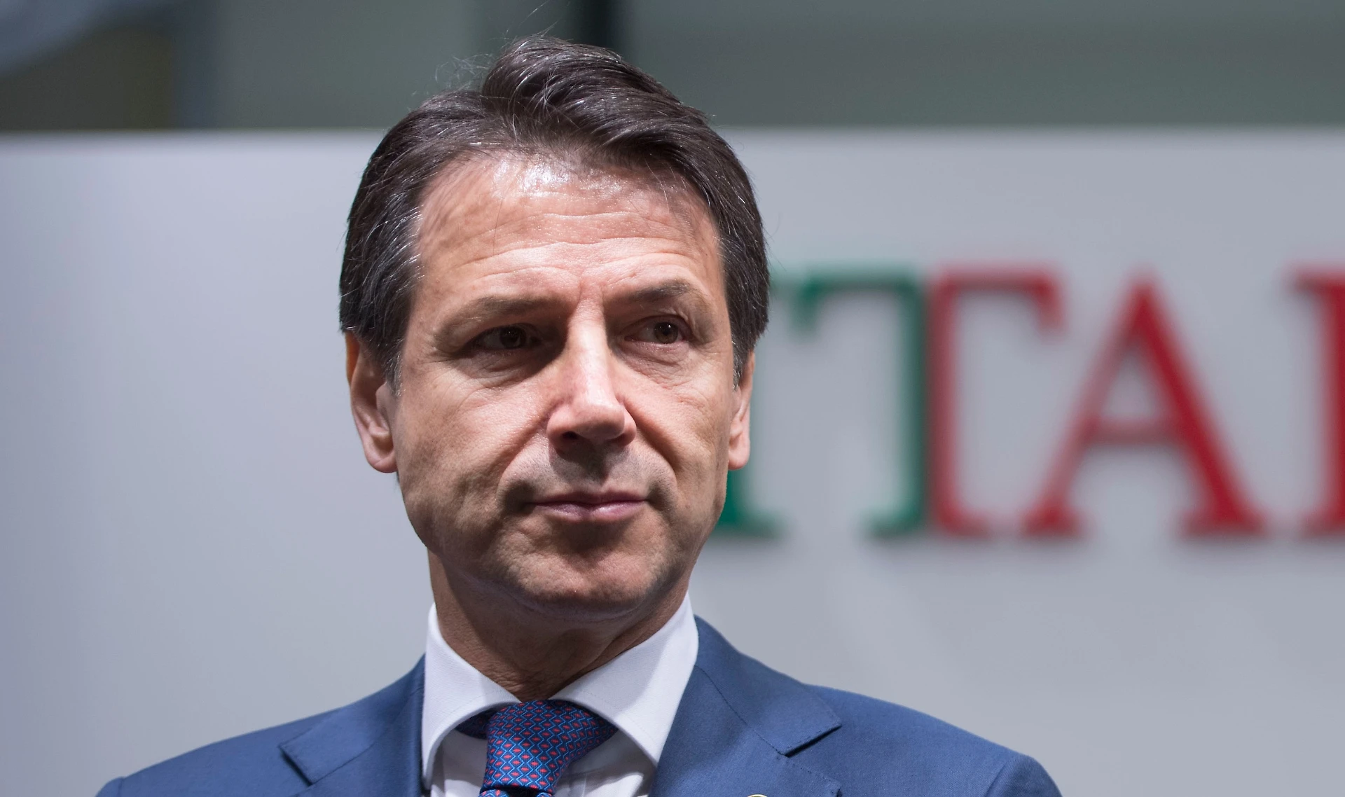 Giuseppe Conte, Renato Farina: il premier non è un pirla. Dopo l'incontro con Vladimir Putin...