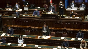 Sondaggio, in Italia comanda la minoranza: Lega, maxi-vantaggio sul Pd. La maggioranza arranca, tutte le cifre