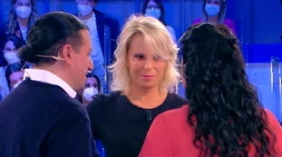 C'è posta per te, Salvatore gela tutti: "Vado, buona serata". Finale drammatico per la De Filippi