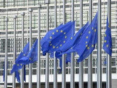 Giustizia, da Bruxelles monito all'Italia: "La politica tenga giù le mani dai giudici"