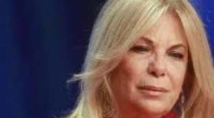 Rita Dalla Chiesa e il dubbio sulle scatolette: "Perché sono nauseabonde?"