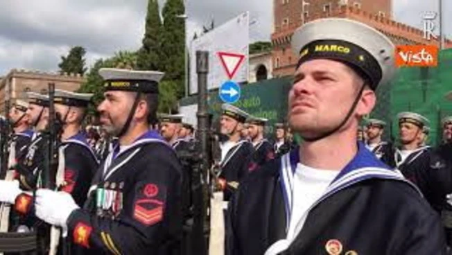 Festa della Repubblica, Mattarella depone una corona d'alloro sulla Tomba del Milite Ignoto