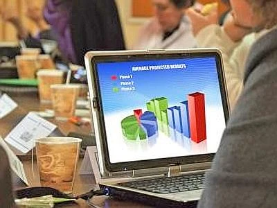 Lavoro, a tempo indeterminato solo due assunti su dieci