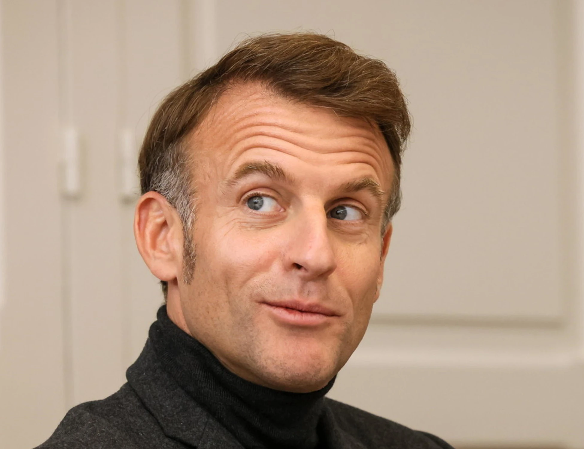 Leggi l'articolo: Macron censura la strage islamica