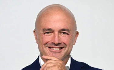 https://media.liberoquotidiano.it/krYo5sOPQzdeifBw8dvfJbsu5Kl7B-45SY16w9g3mVg/width:800/quality:90/aW1hZ2VzLzIwMjUvMDgvMzAvMTI1NDIxMTQ0LTViOTBlYzFhLWUyMmMtNGE2NC1hZjJlLTIxZmQxMTA0YjdiYS5qcGc.webp