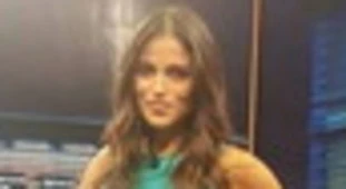 Controcorrente, Veronica Gentili in onda vestita così: abito troppo strizzato e... "incidente" molto sexy