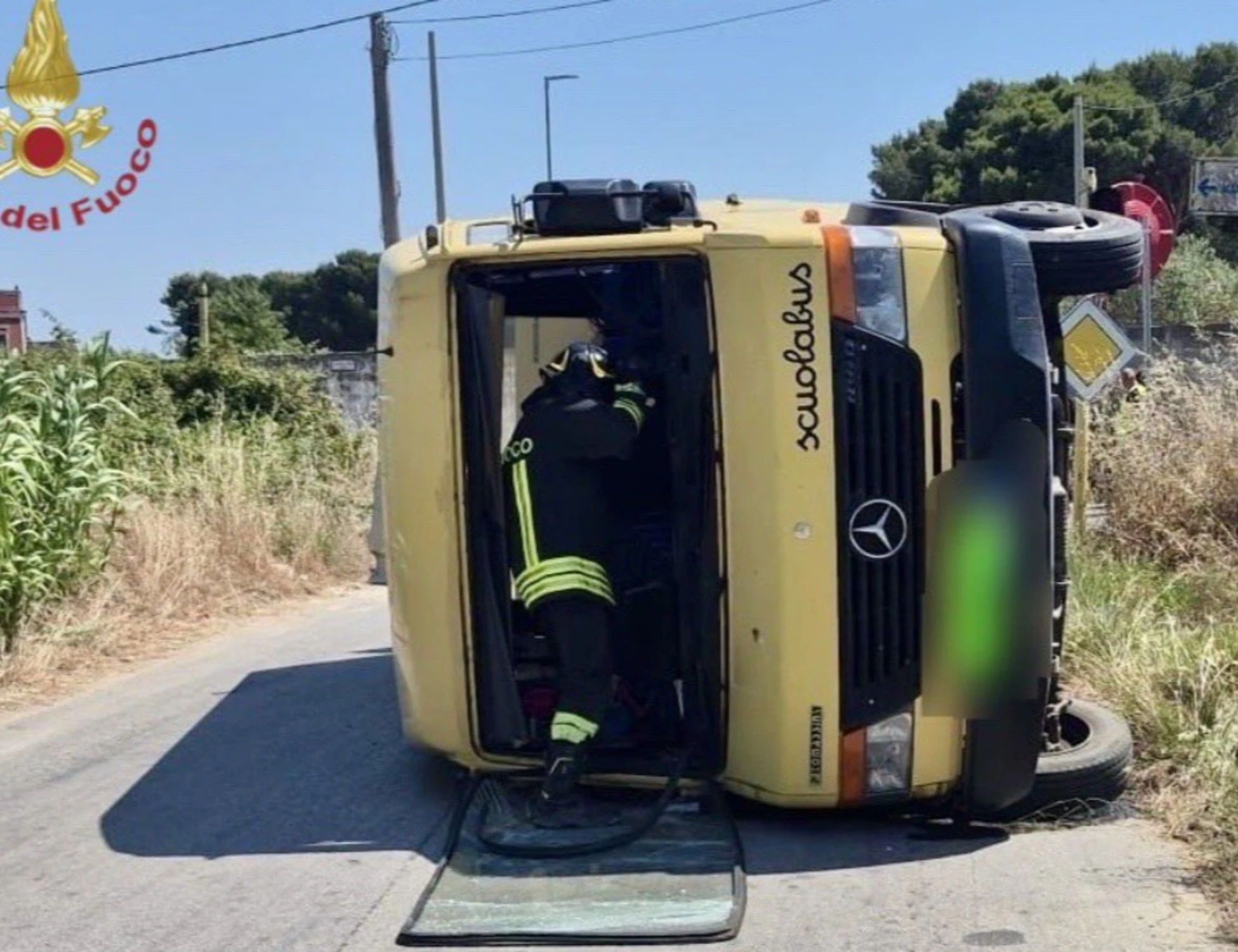 Mazara del Vallo, scuolabus si scontro con un'auto: 8 bimbi feriti, due gravi