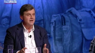 Corrado Formigli, la domanda che fa sbroccare Calenda: "E vi chiedete perché..."