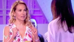 Verissimo, Barbara D'Urso e il passato sconvolgente: "15 anni in analisi, cosa non ho mai superato"