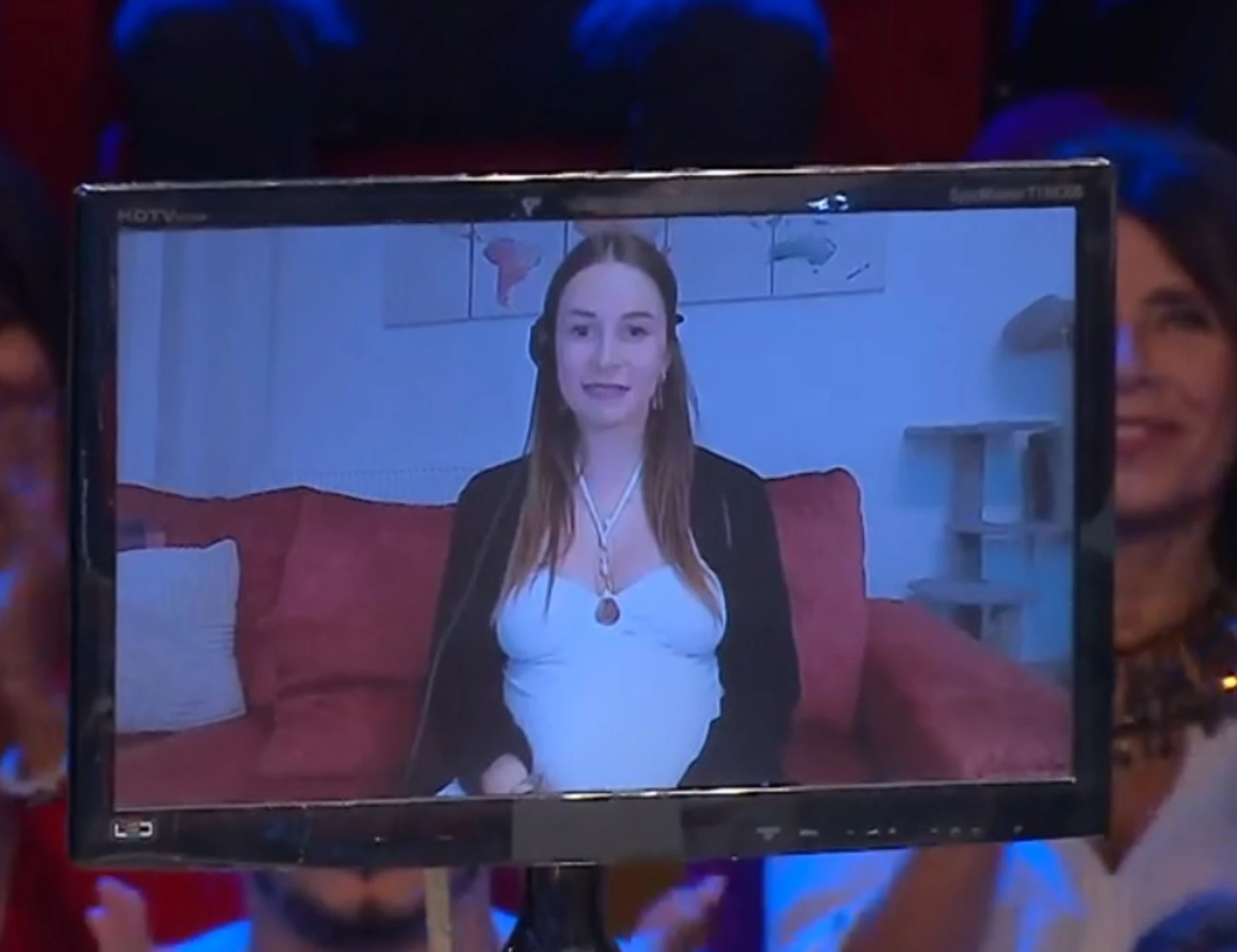 Affari Tuoi, clamoroso: ecco perché la compagna di Luca non è in studio