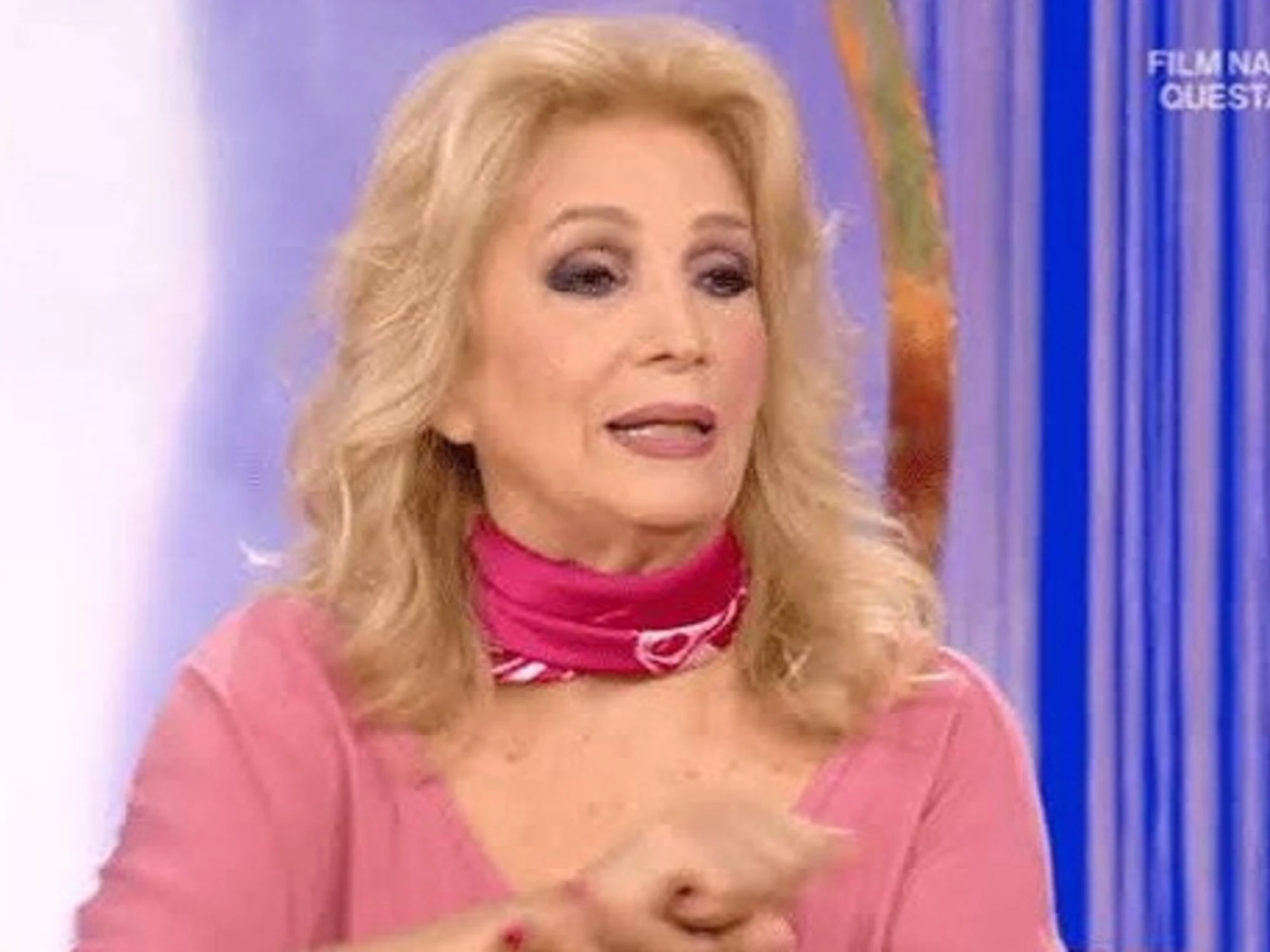 Iva Zanicchi confessa le corna: "Mi sono sentita una tro***"