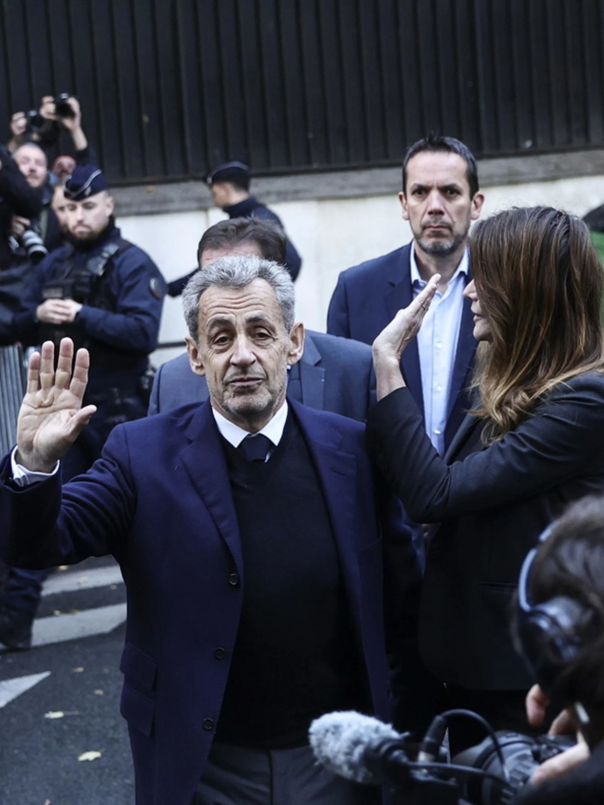 Sarkozy è in carcere: com'è la sua cella 