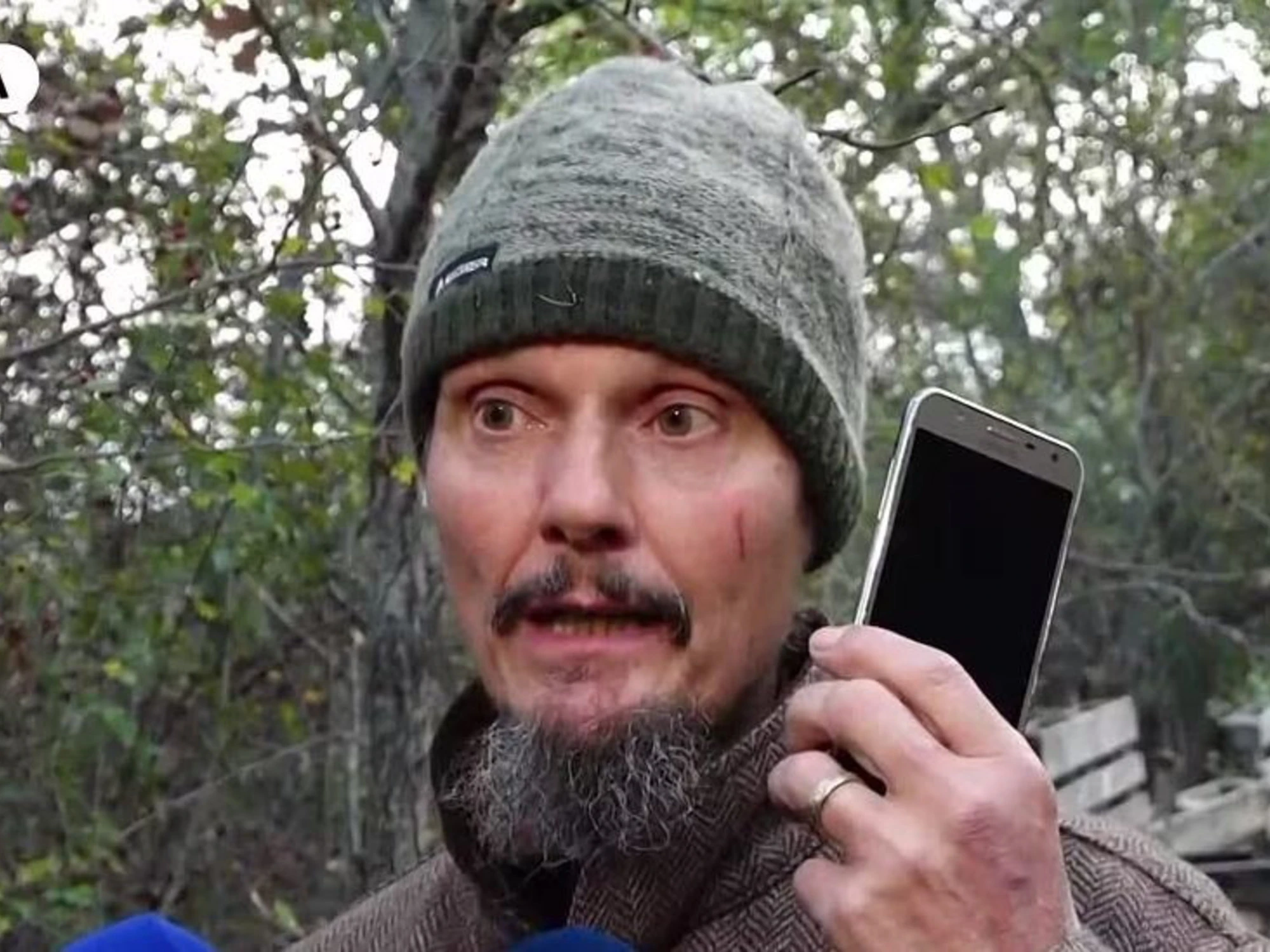 Famiglia nel bosco, il papà rompe il silenzio: "Mi resta una sola cosa da fare"