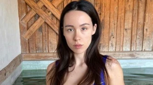 Aurora Ramazzotti, "la fase in cui ho deciso di distruggermi le..."