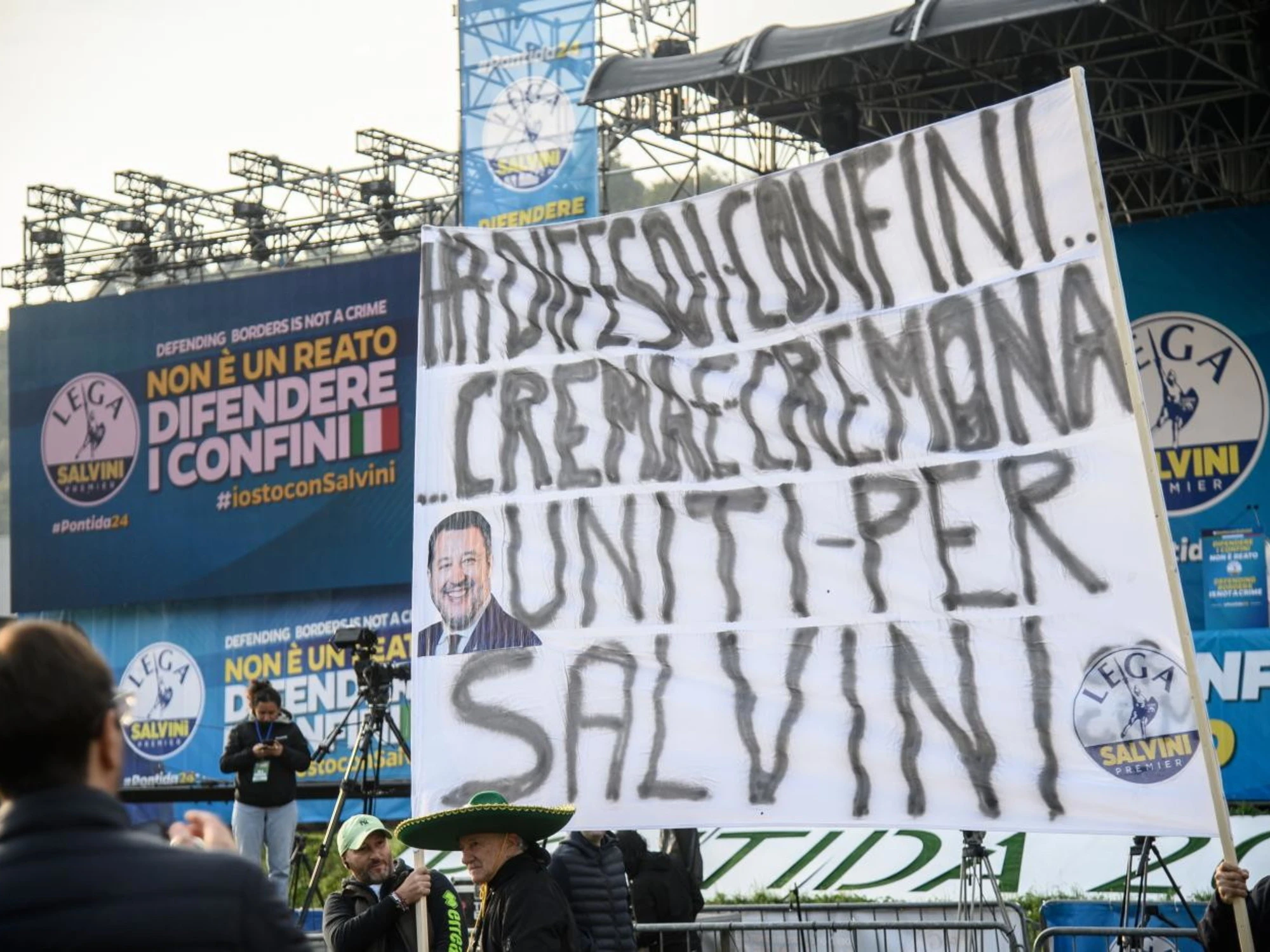 Opern Arms, la clamorosa risposta del popolo della Lega alle toghe di Palermo