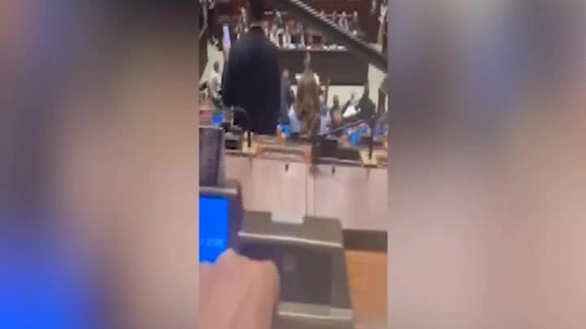 Legge elettorale, i 'Vannacciani' si filmano al voto: "Non siamo noi i franchi tiratori"