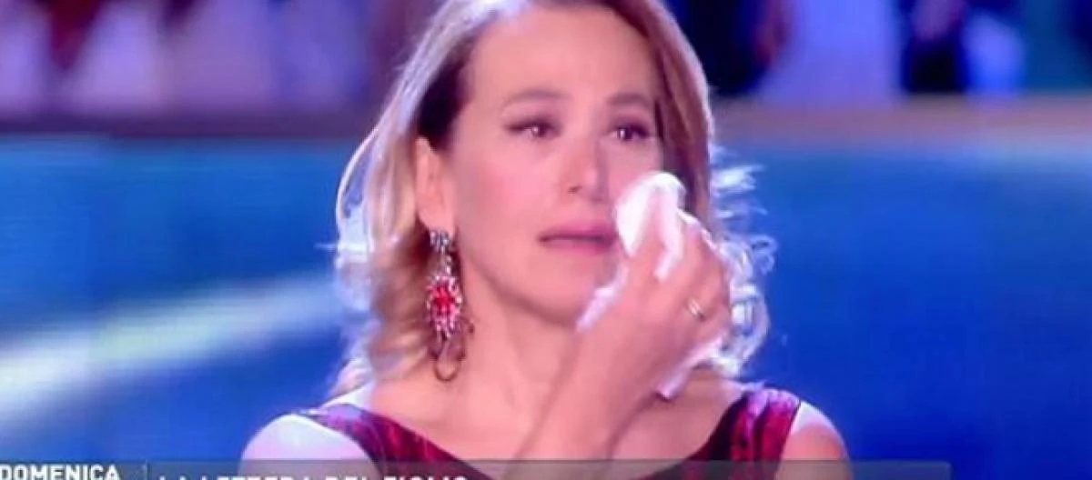 Barbara D'Urso, brutte notizie in arrivo: Mediaset le sostituisce Pomeriggio 5. Cosa ci sarà al suo posto