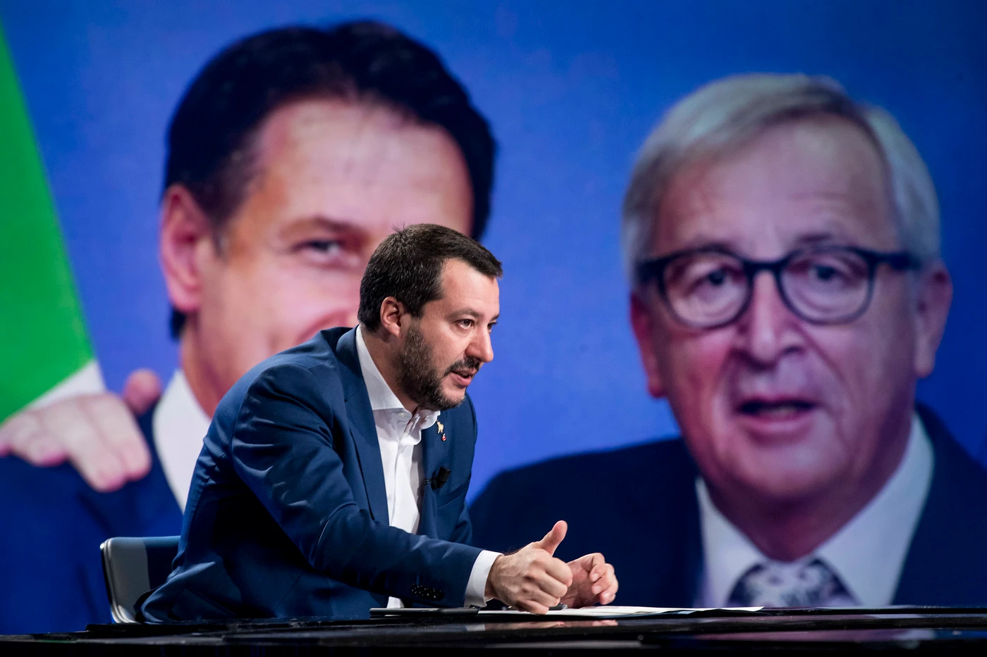 Giuseppe Conte, il retroscena su Salvini: "I suoi amici burocrati", la frase coi fedelissimi che lo umilia