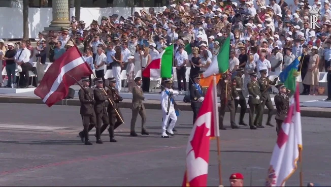 Francia, Mattarella a Parigi per la parata sugli Champs-Ã lysÃ©es