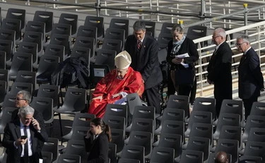 Monsignor Ruini, ore d'angoscia: "Condizioni di salute aggravate"