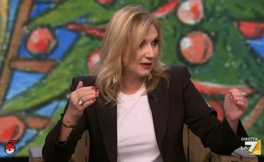 DiMartedì, delirio di Serena Bortone: "Segnale di decadimento della democrazia"