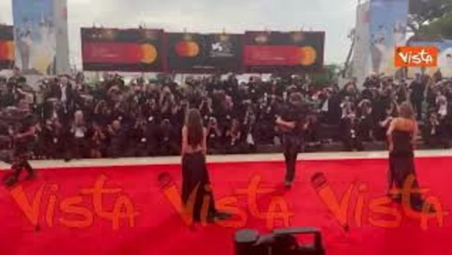 https://media.liberoquotidiano.it/l7sJHcxxK4IMsOPfVtvAMfDK8876QzxcYlkM_JV6gKA/width:800/quality:90/aW1hZ2VzLzIwMjUvMDgvMjgvMTExNjMzMDY4LTkwZWE0ODY4LTM2YTItNGEzMC1hYTYxLTg0NTI0YWQ5NmYwMi5qcGc.webp