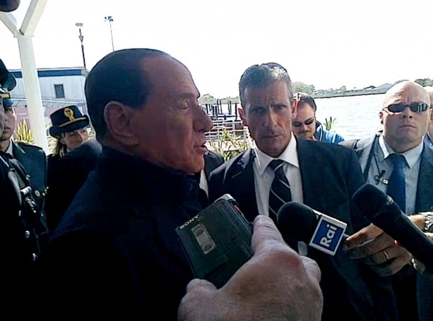 Il Cav convince su Renzi, Grillo e SarkoxyMa sulla sua discesa in campo...