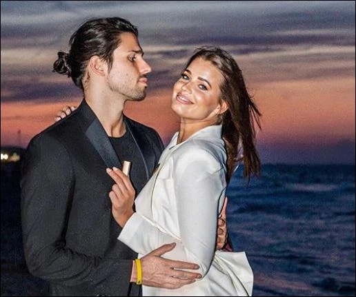 Grande Fratello, bomba su Luca Onestini: &quot;È andato a cena con lei quando Ivana eri fuori per l&apos;intervento&quot;