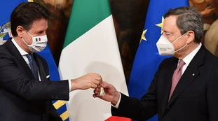 Coronavirus, scuole chiuse anche in zona gialla con 250 contagi ogni 100mila abitanti: Draghi più "severo" di Conte