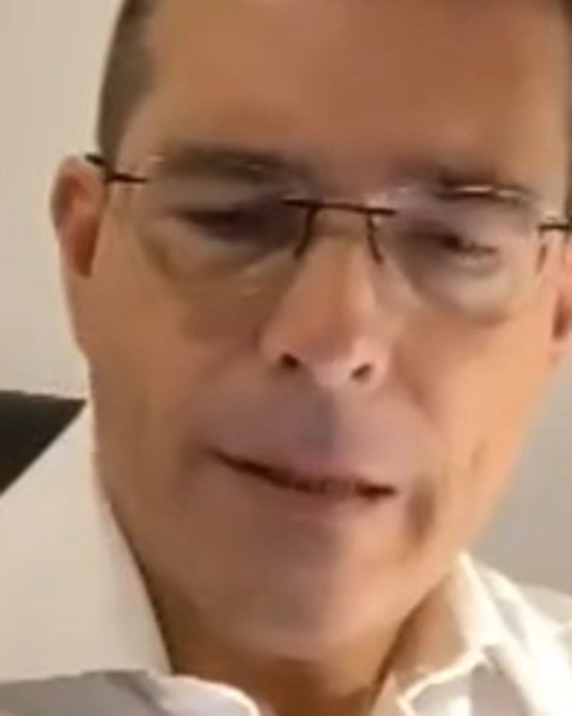 Capezzone, "che faccia ha Ricci". Chi nasconde tutto e le "prove di sottomissione"