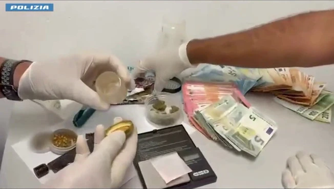 Laboratorio per realizzare armi con stampante 3D, 27enne arrestato nel Catanese