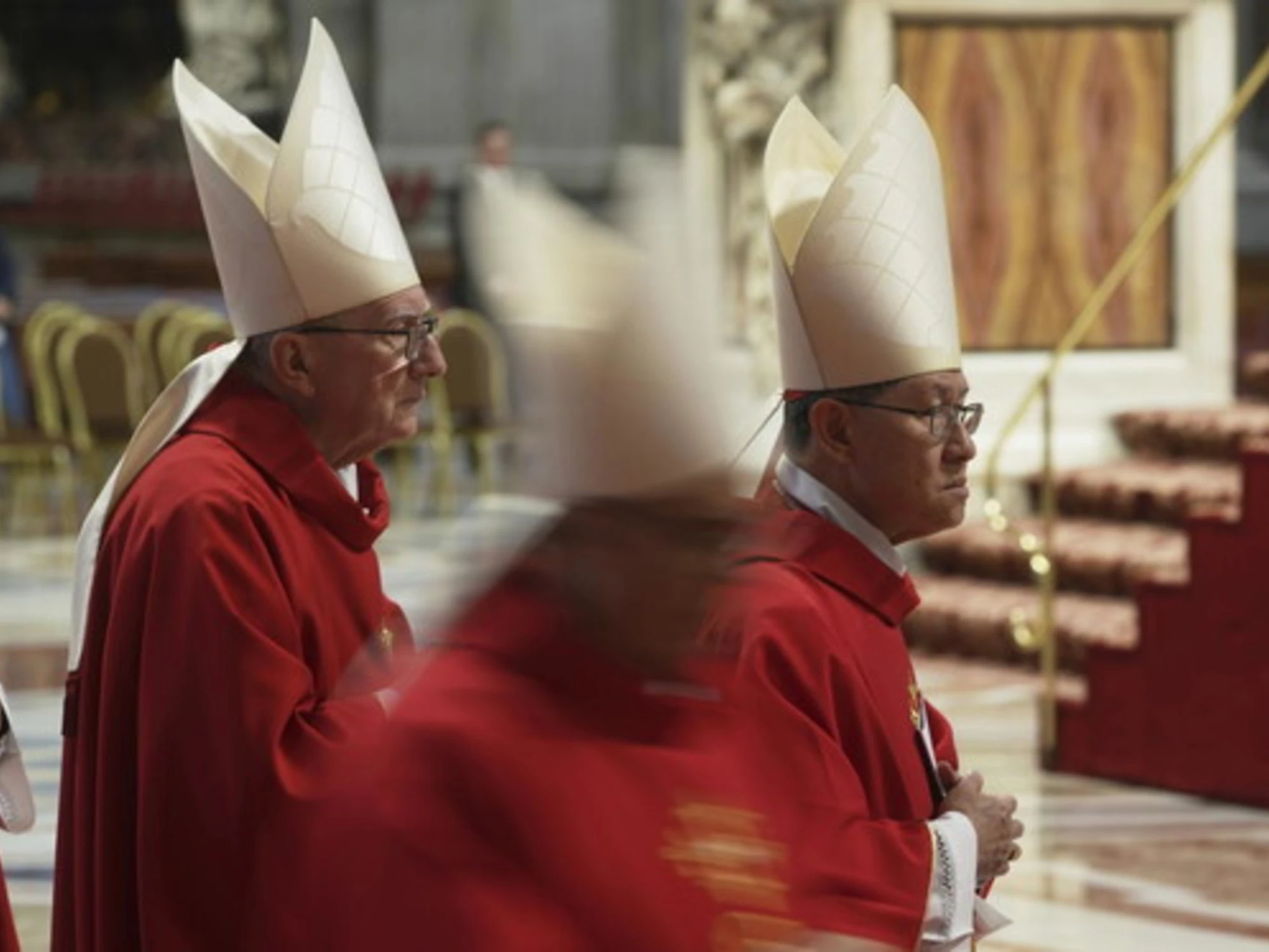 Conclave, Tagle alleato di Parolin: cosa trapela dalle sacre stanze
