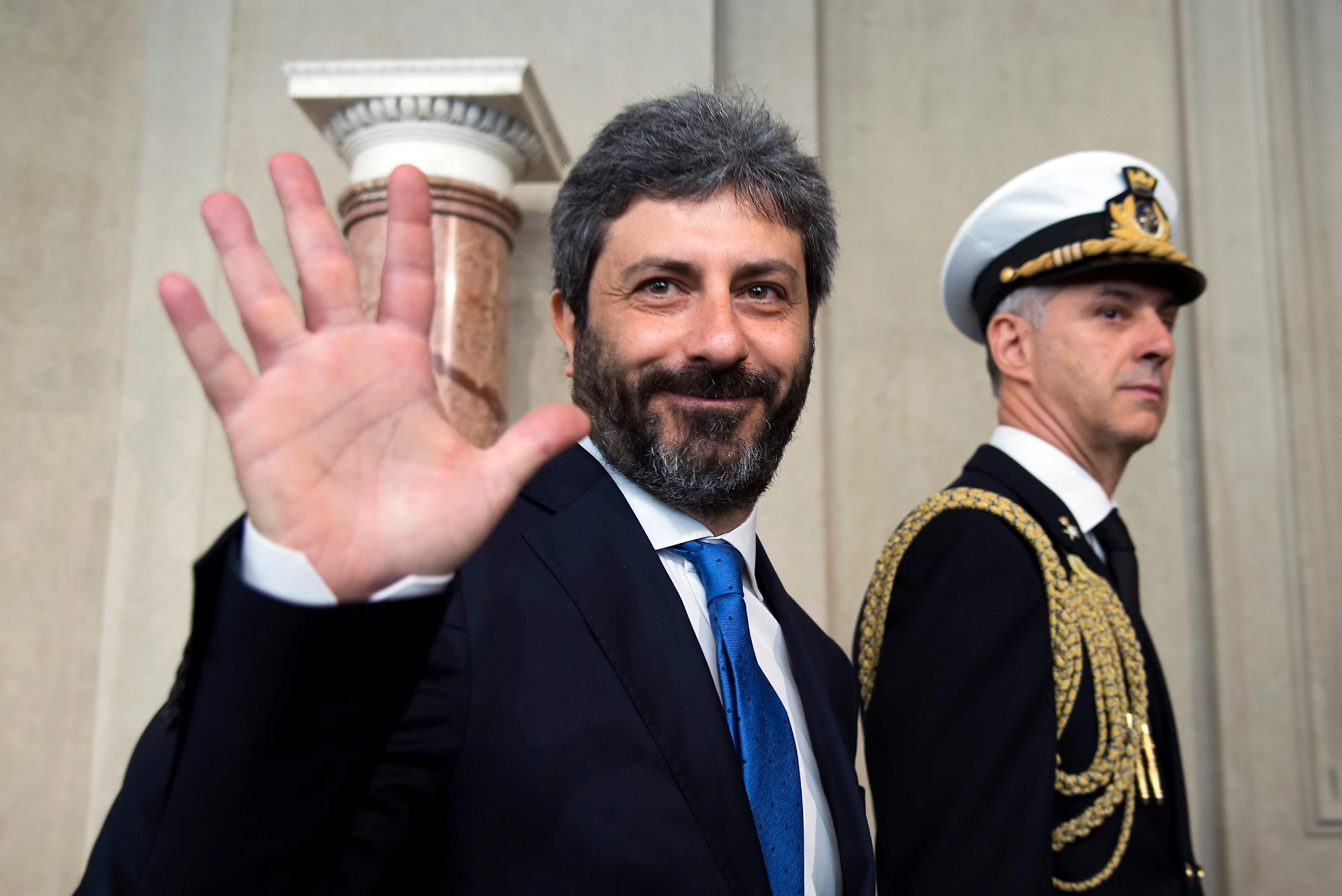 Roberto Fico, così Sergio Mattarella farà fuori Luigi Di Maio: con l'aiuto di Silvio Berlusconi