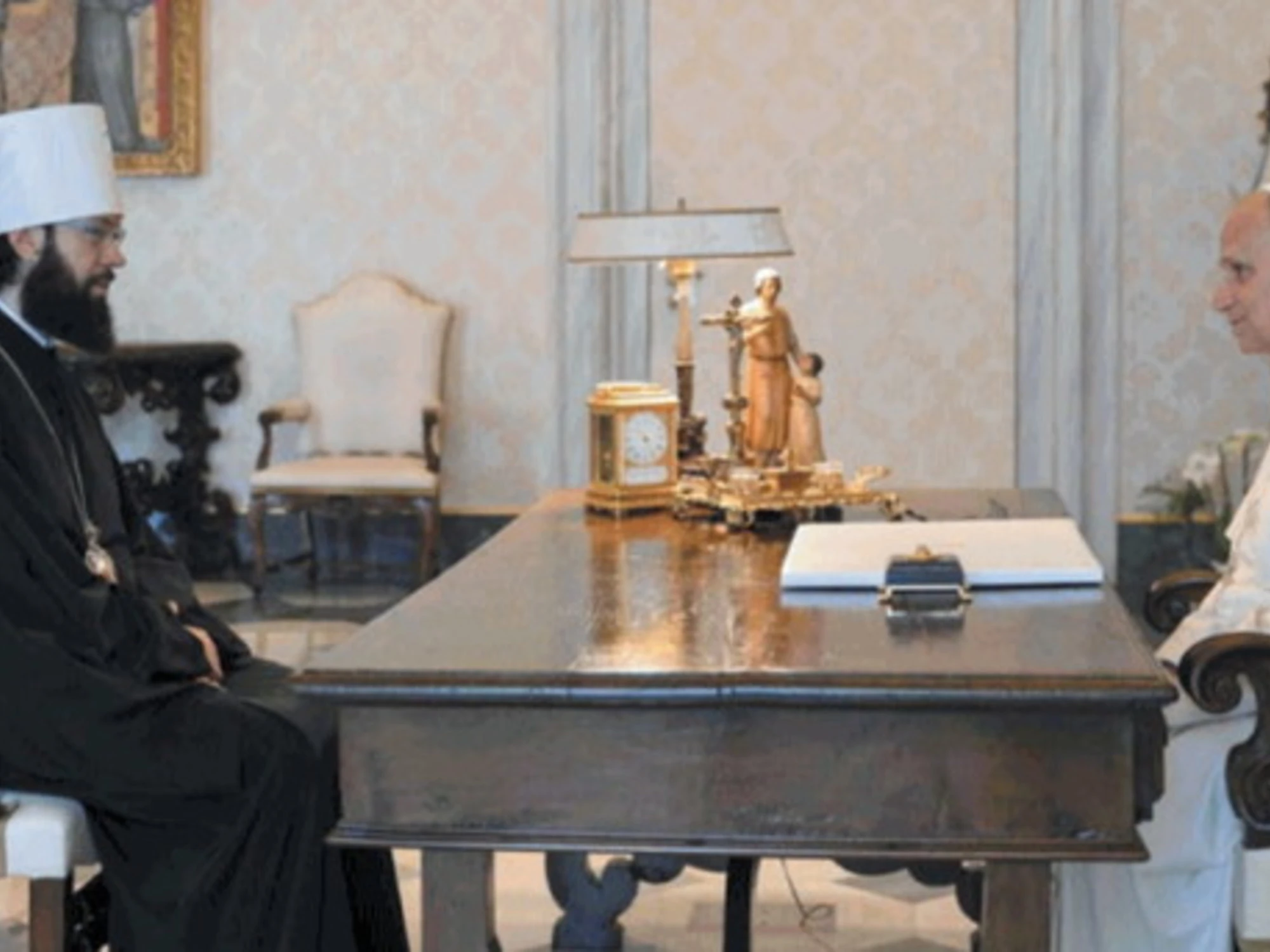 Leone XIV ricuce i rapporti con il patriarca di Mosca per salvare l'Ucraina