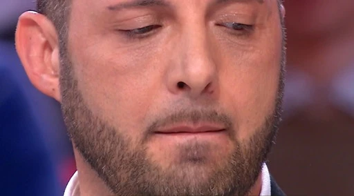 Affari Tuoi, Andrea e lo sfregio alla miseria: "Ma non hai 4 figli?", lo scandalo dell'assegno