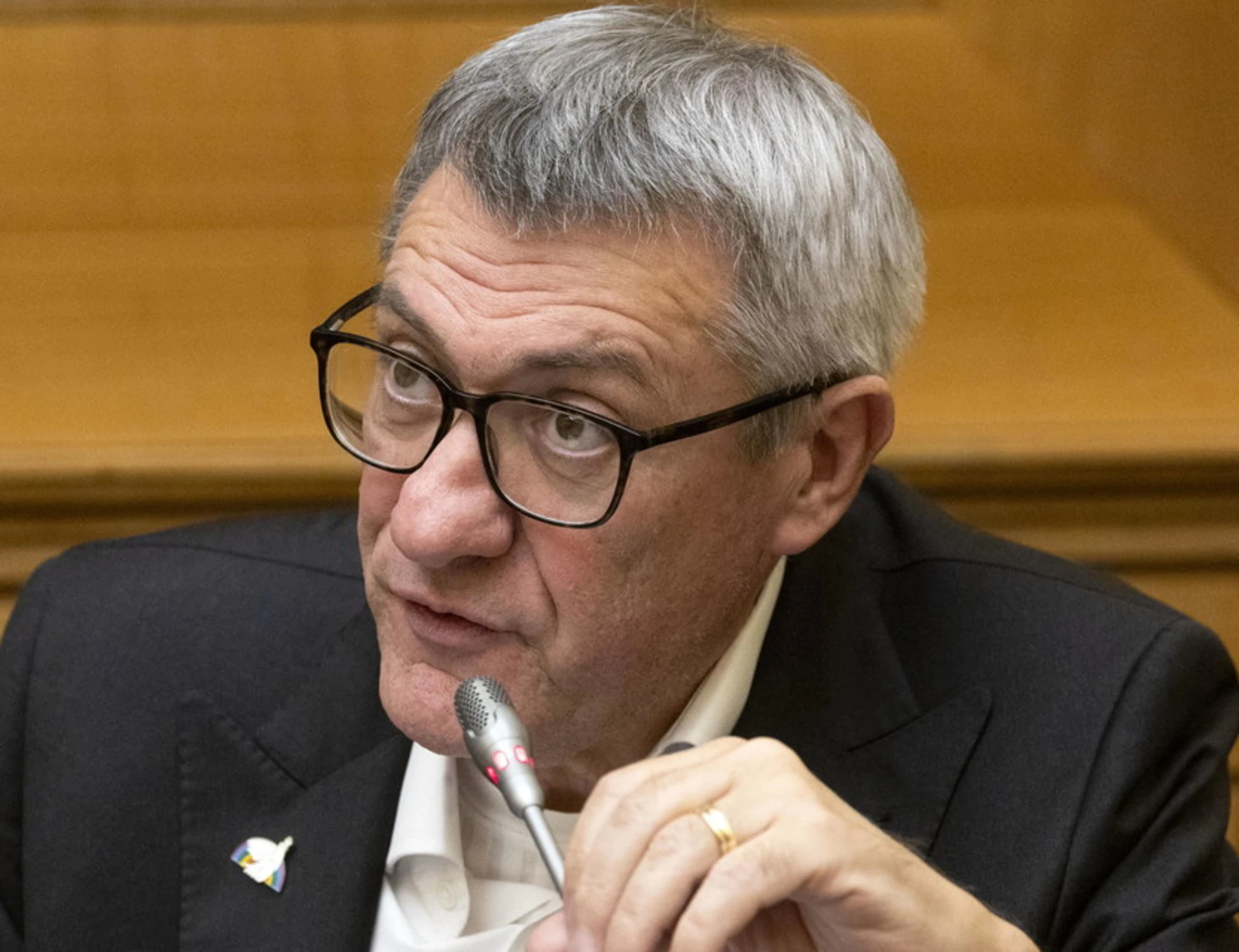 Lo show di Maurizio Landini per cercare la leadership