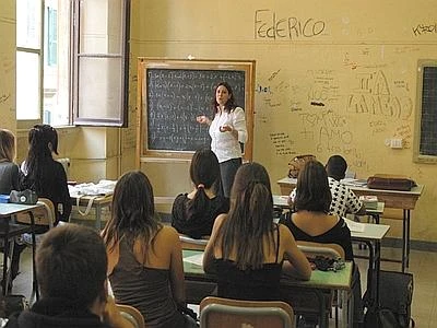 Assunzioni per 69 mila docenti in 3 anni