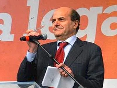 Mps, Bersani contro Pdl e Lega: ''Se ci attaccano li sbraniamo''